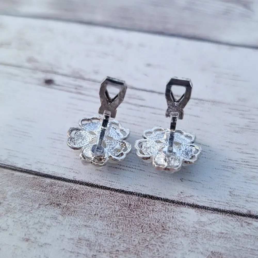 Vintage clip earrings